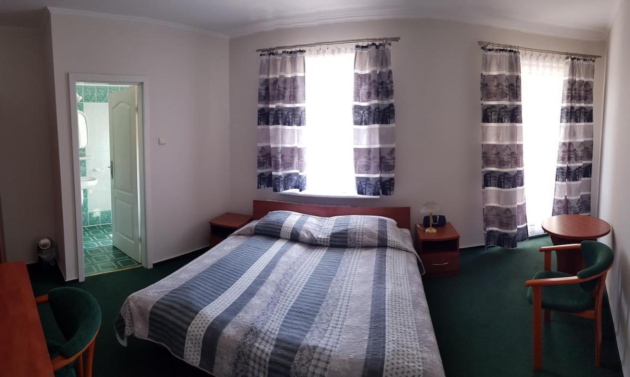 Hotel Alicja Łódź Kültér fotó
