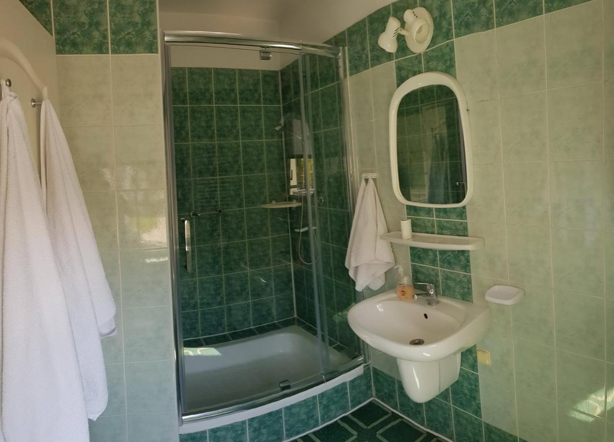 Hotel Alicja Łódź Kültér fotó